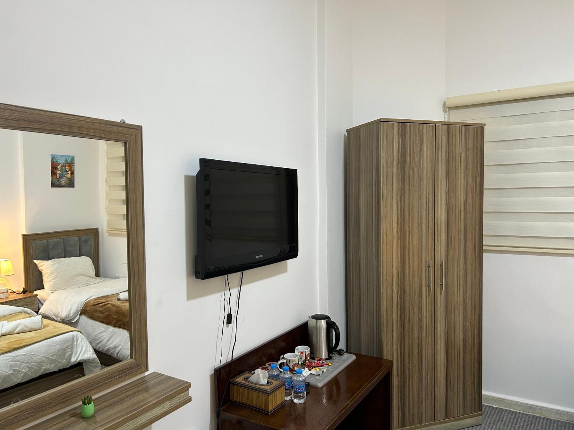 Petra Pass Hostel Вади Муса Екстериор снимка